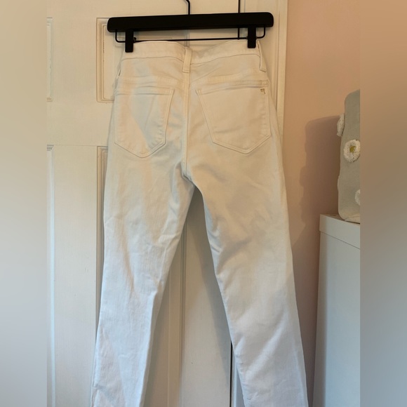 Madewell Maternity Side-Panel Skinny Jeans in Pure White: Adjustable Edition - Picture 10 of 11
